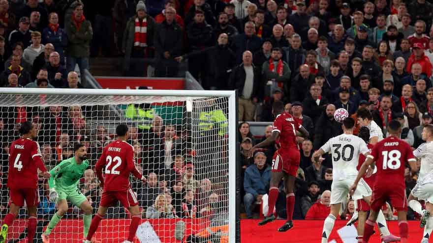 Man Utd's Maguire heads late winner in 2-1 defeat of struggling Liverpool