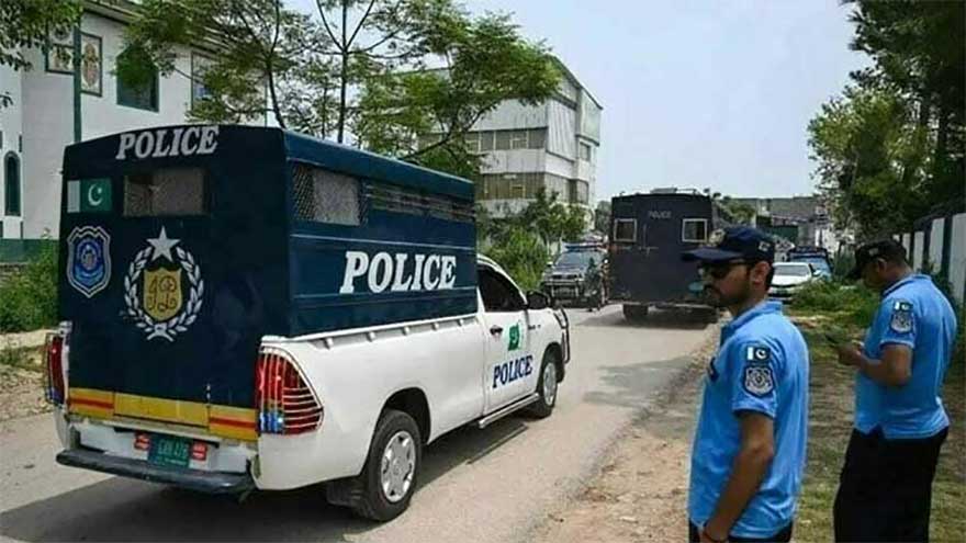 SHO among three cops injured in operation against illegal Afghans