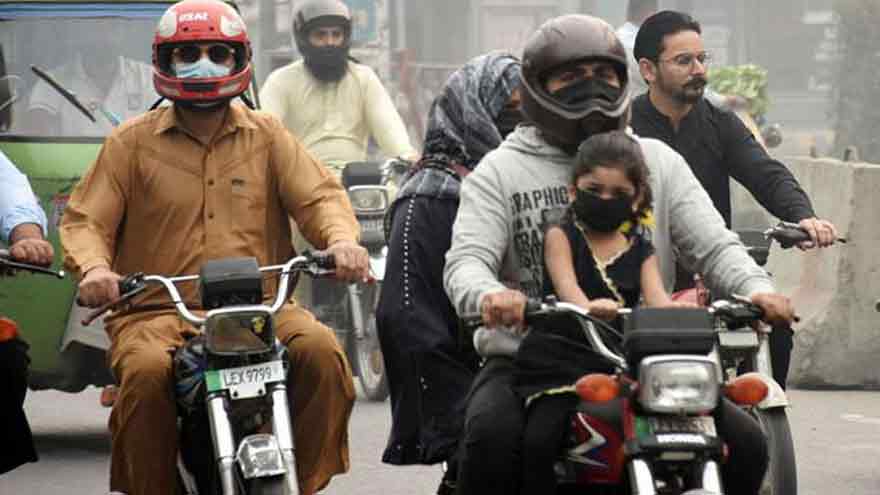 Punjab makes face masks mandatory for motorcyclists amid worsening smog