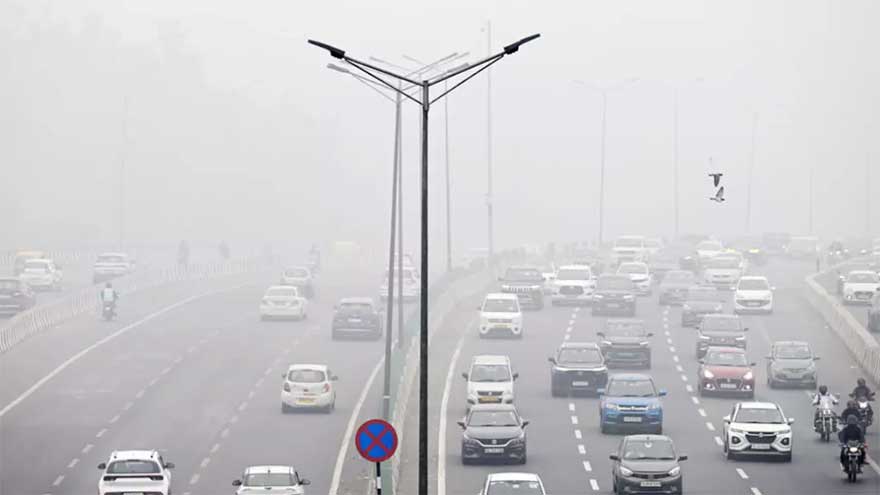 Toxic haze chokes Indian capital