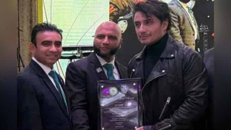 Ali Zafar honoured with Cultural Icon Award in New York
