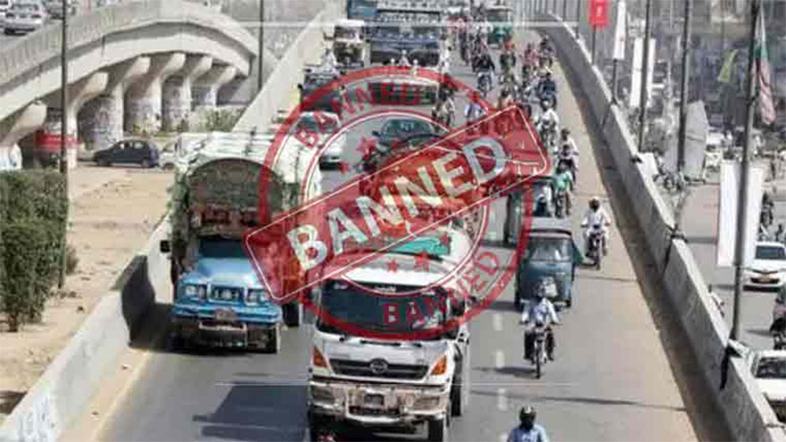 Sindh Govt imposes two-month ban on heavy vehicles' movement in Karachi