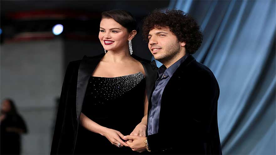 Selena Gomez, Benny Blanco make red carpet debut as married couple