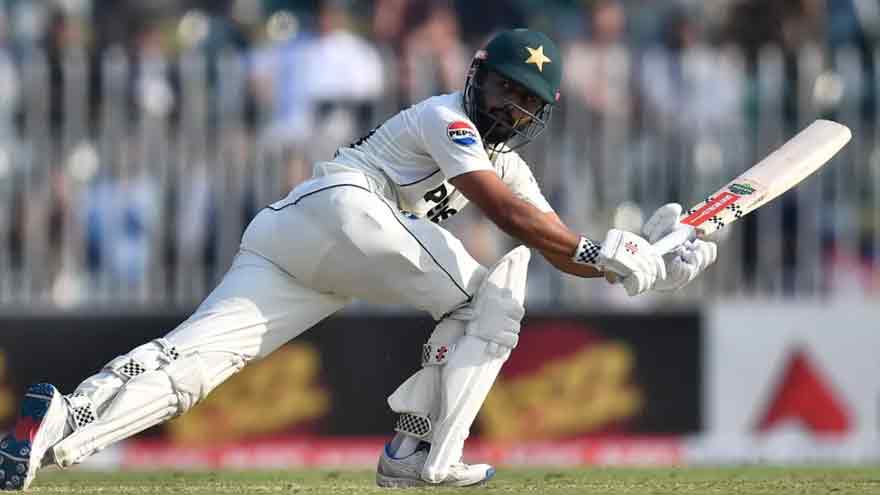 Pakistan aim for big score as South Africa seek quick wickets on Day 2