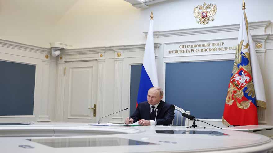 Putin oversees readiness test of Russia's nuclear forces