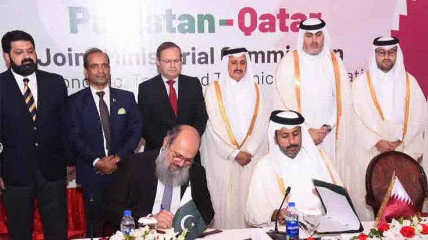 Pakistan, Qatar sign key agreements to boost $3 billion investment plan