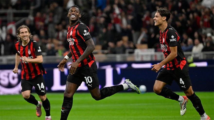 Late leveller saves Milan blushes in draw with lowly Pisa