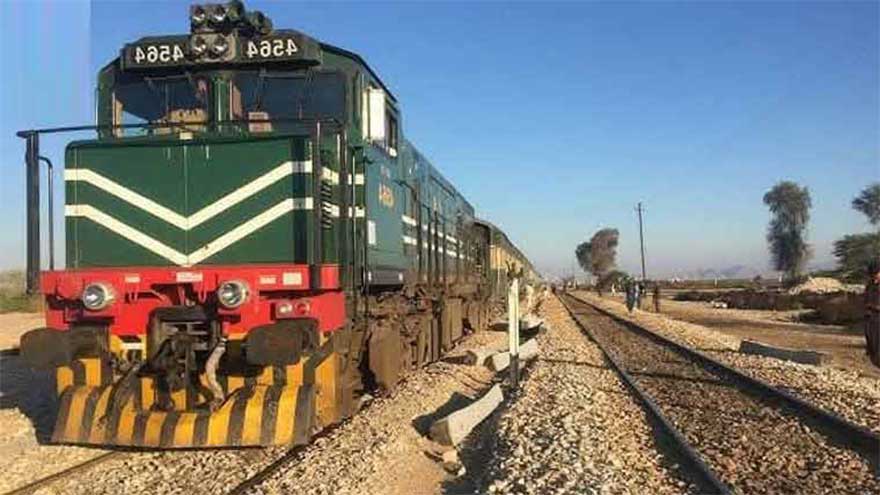 Jaffar Express comes under gun attack in Balochistan's Nuttall