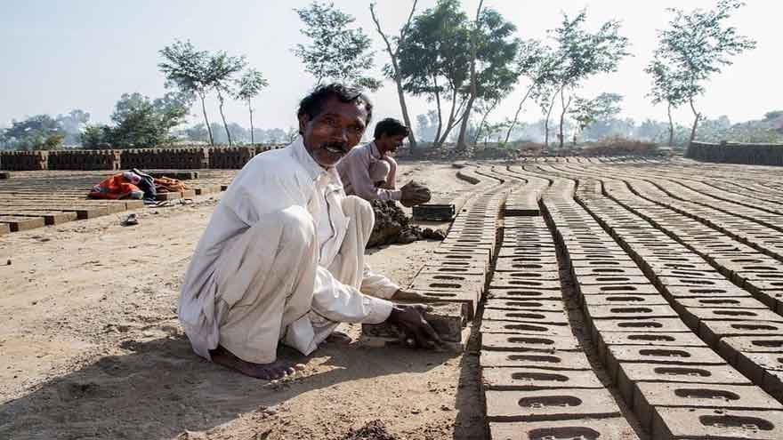 Punjab launches province-wide drive to enforce minimum wages