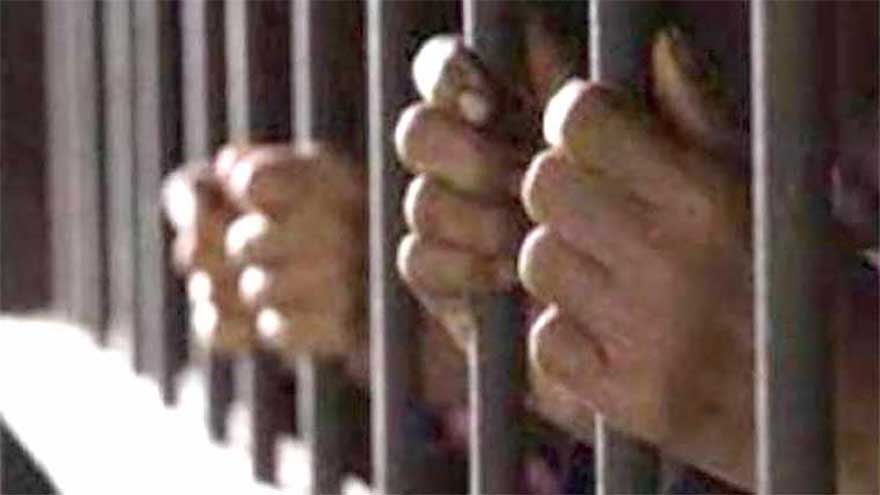 Seven robbers arrested during 'encounters' in Karachi