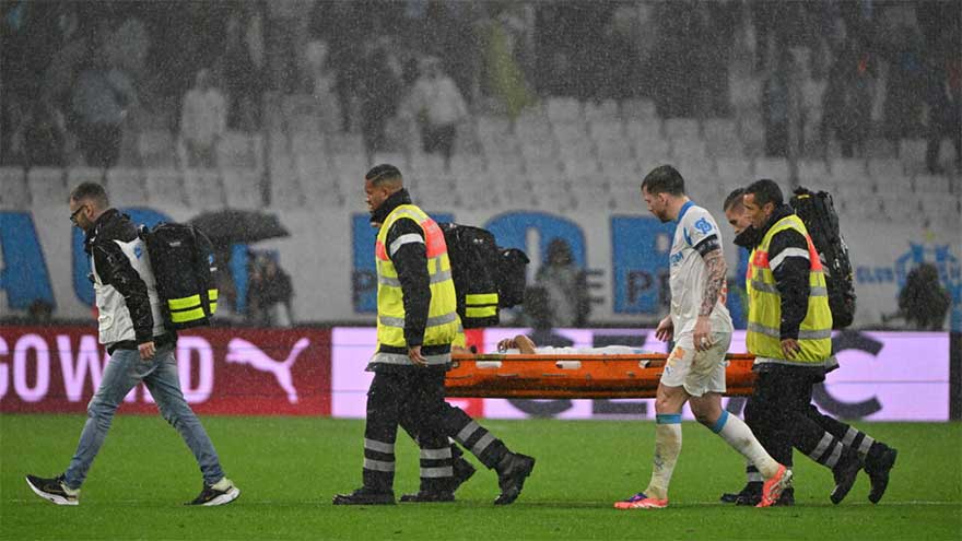 Marseille midfielder Nadir stable after on-pitch collapse