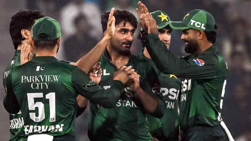 Pakistan thrash South Africa by nine wickets in second T20I