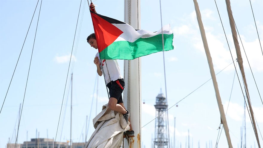Aid flotilla with Greta Thunberg sets sail for Gaza