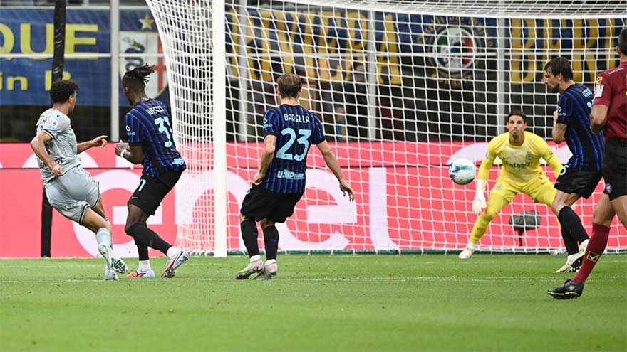 Inter stunned by Udinese, defiant Vlahovic decisive for Juve