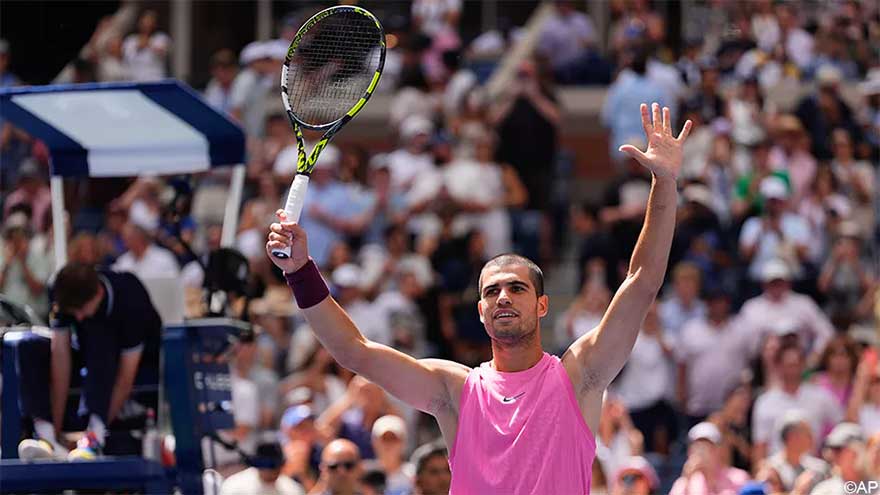 Alcaraz, Djokovic stroll into US Open quarter-finals as Sabalenka cruises
