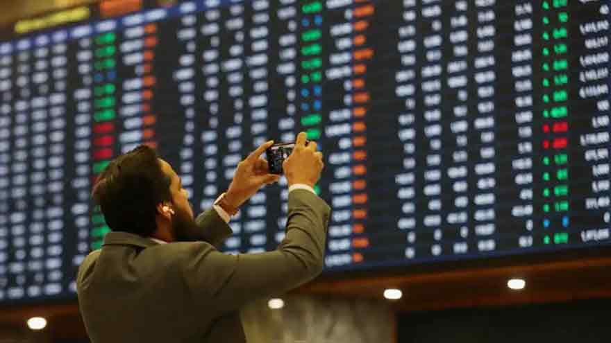PSX kicks off new business week with modest gains