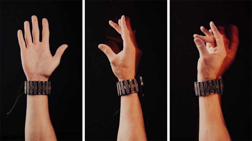 Bracelet technology controls computers with wave of hand