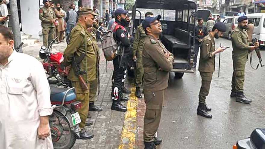 Two suspected outlaws killed in Lahore CCD 'encounters'