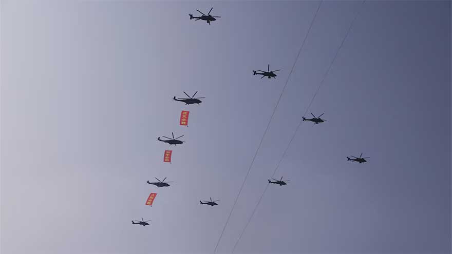 What weapons China put on display at its military parade