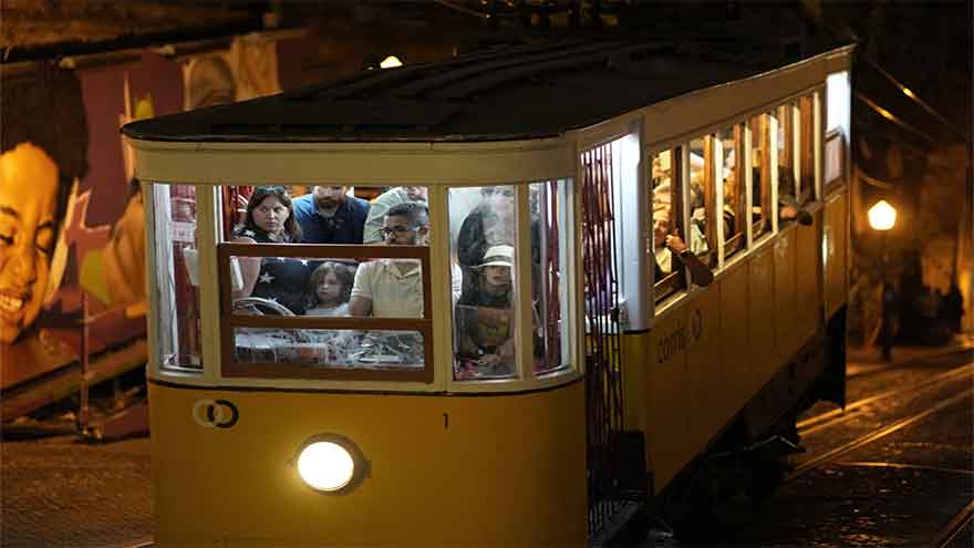 Death toll in Lisbon streetcar crash rises to 17 as Portugal observes national day of mourning