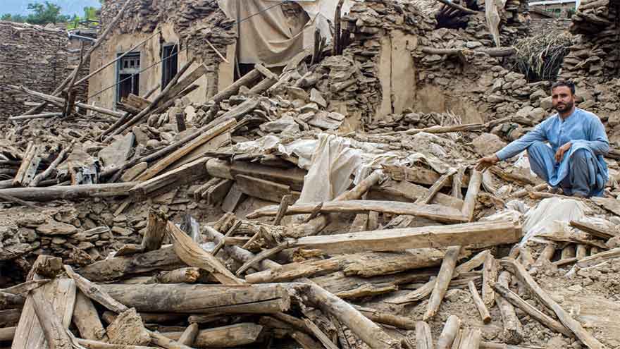 Rain adds to misery of Afghan quake survivors