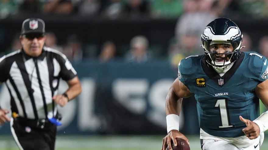 Defending champion Eagles edge Cowboys 24-20 in wild, lightning-delayed NFL season opener