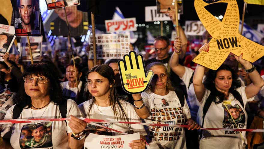 'Trump's legacy crumbles', Israelis call on US President to end Gaza war