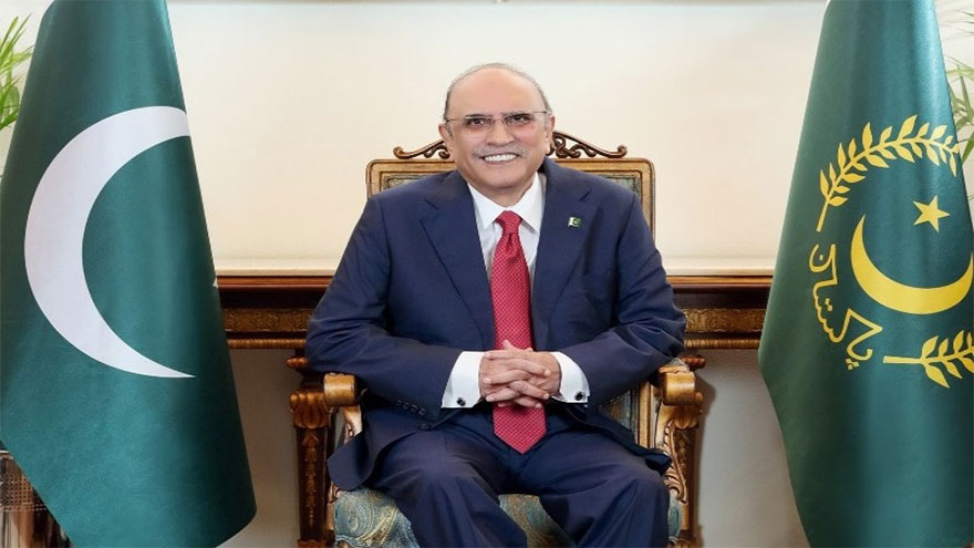 Pakistan Navy to continue guarding maritime frontiers; contribute to reginal peace: President