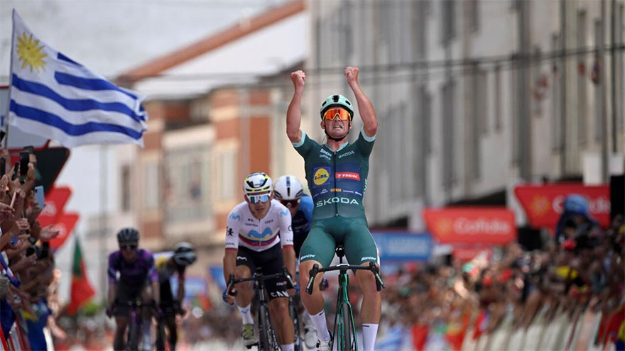 Pedersen wins Vuelta stage 15 as protesters again impact race