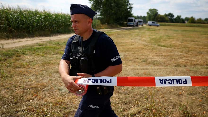 Poland finds debris of unidentified flying object near Belarus border