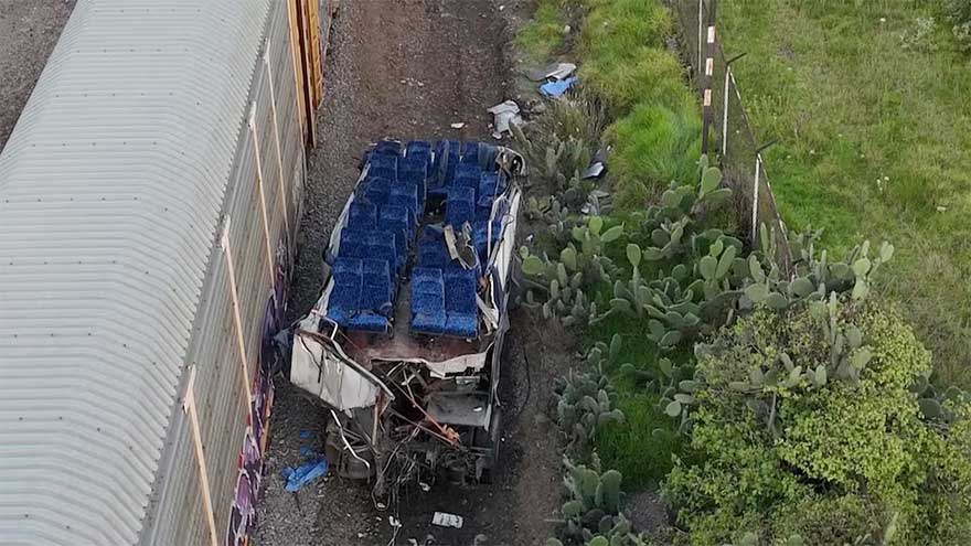 Ten people killed, 61 hurt after Mexican train hits double-decker bus