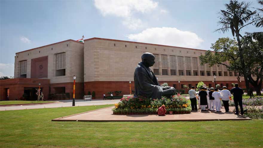 Indian lawmakers vote to elect new vice president
