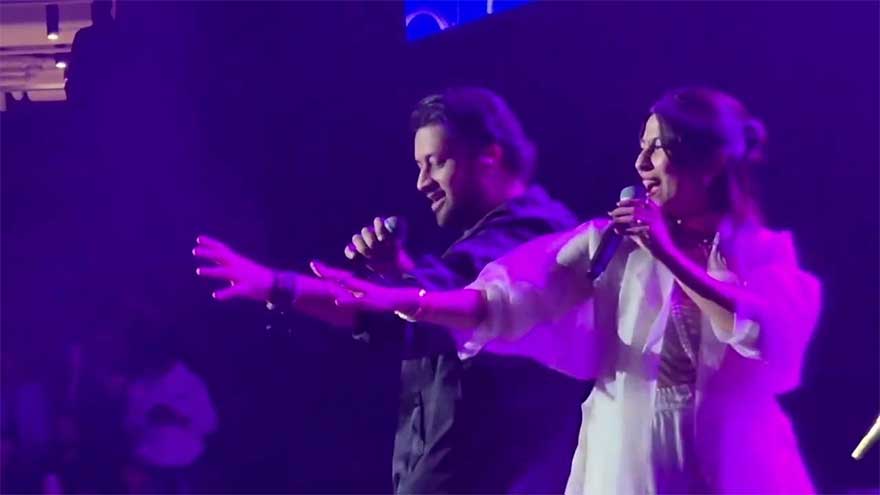 Meesha Shafi, Atif Aslam leave everyone awestruck at Toronto concert