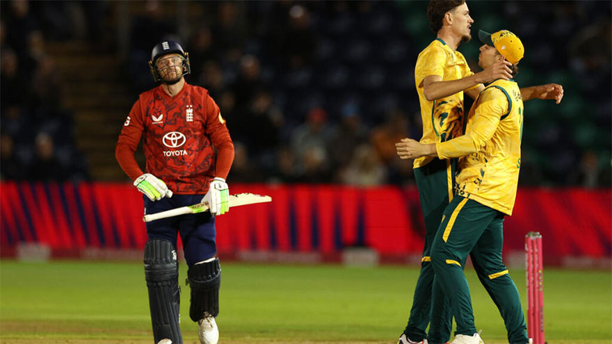 South Africa beat England by 14 runs in rain-marred 1st T20
