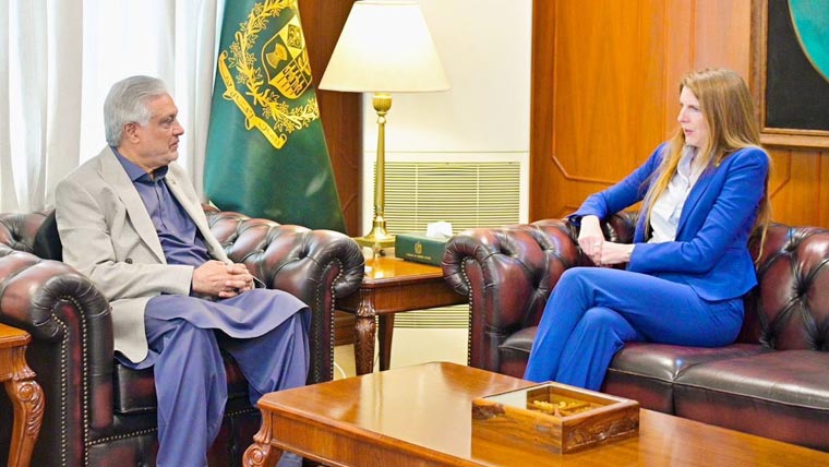 برطانوی ہائی کمشنر کی اسحاق ڈار سے ملاقات، سیلاب متاثرین کیلئے امداد کا اعلان