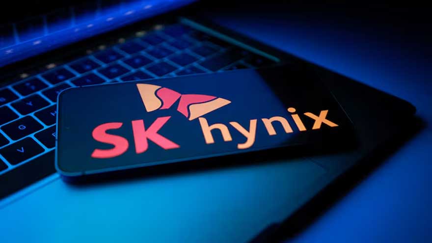 SK Hynix says readying HBM4 production as it seeks to retain lead over rivals