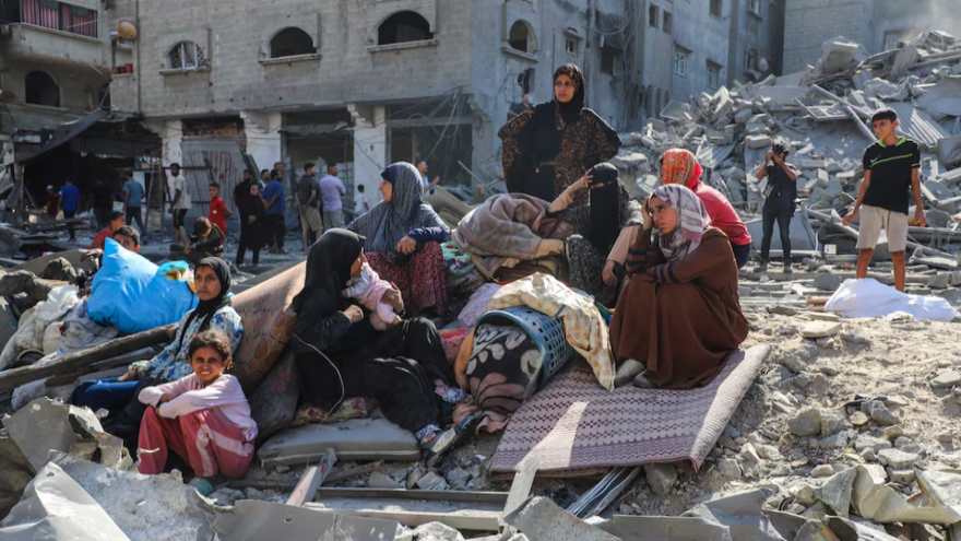 Israel intensifies Gaza City strikes as many residents refuse evacuation