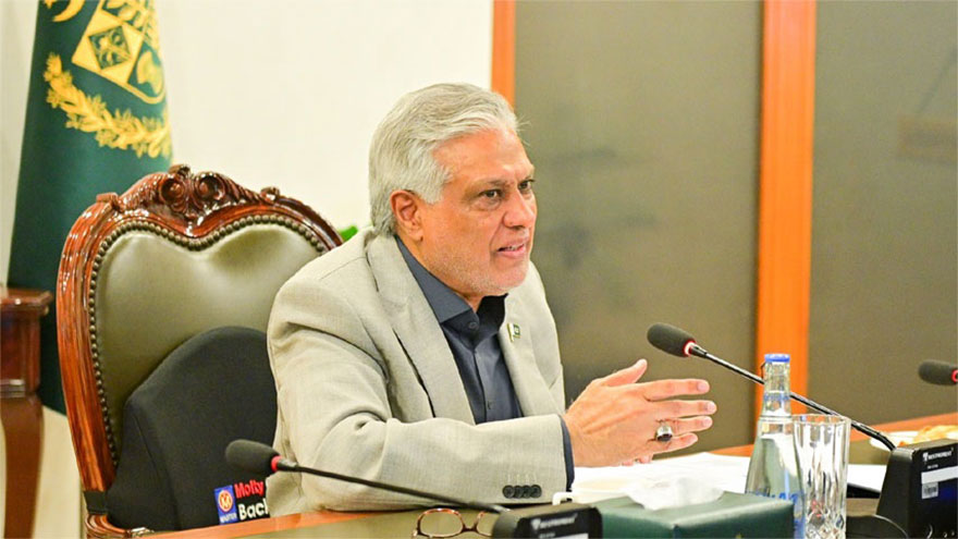 Govt determined to strengthen ties with overseas Pakistanis: Dar