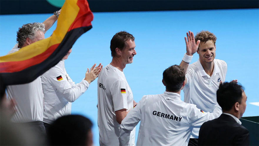 Germany, France, Argentina and Austria on brink of Davis Cup finals