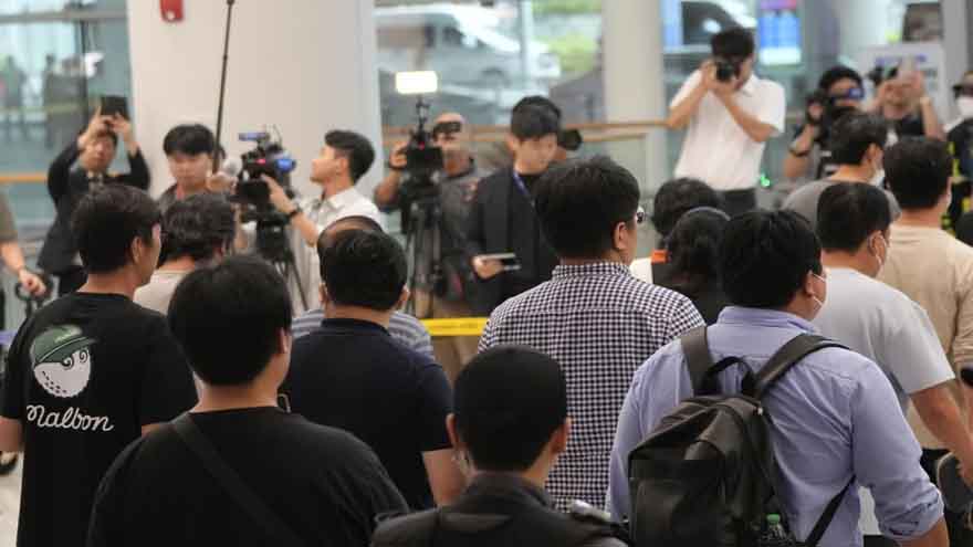 South Korean workers return home after days in detention following US immigration raid