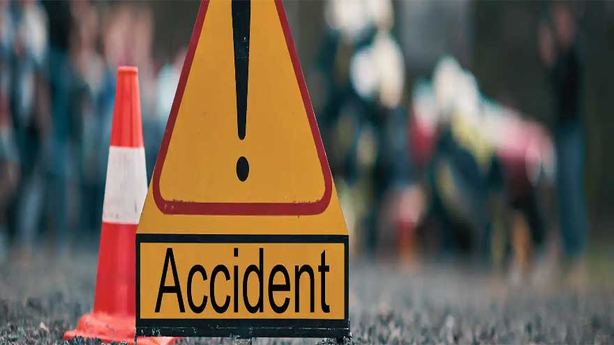 Woman among three killed in Karachi accident