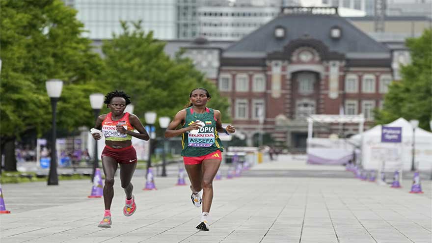 Jepchirchir wins marathon thriller, heartbreak for Ingebrigtsen