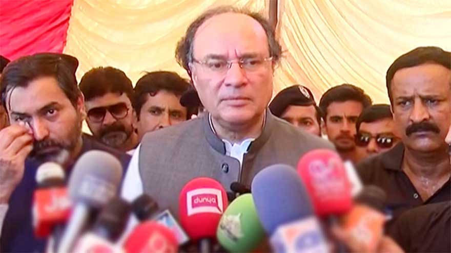 Govt committed to rehabilitate flood affected people: Aurangzeb