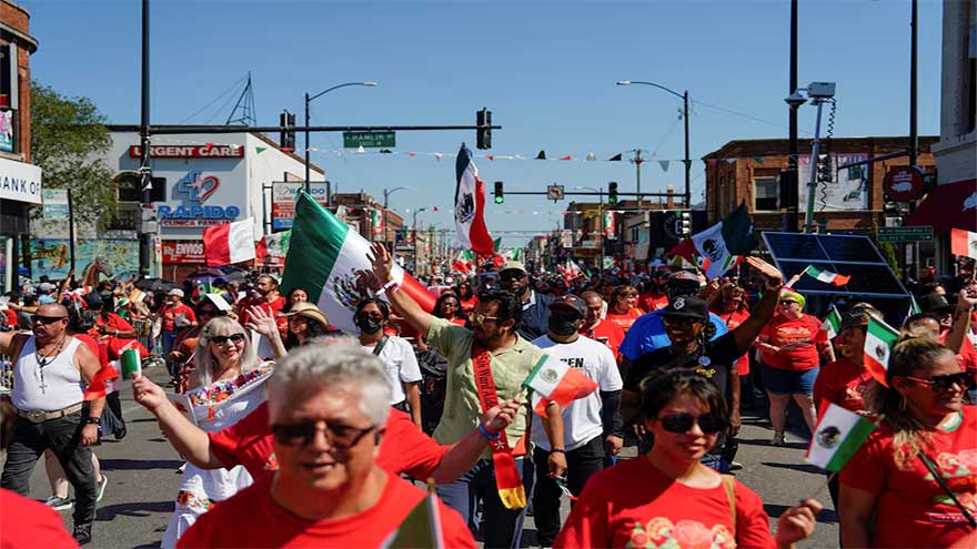 Chicago area residents mourn immigrant fatally shot by ICE agent during arrest attempt