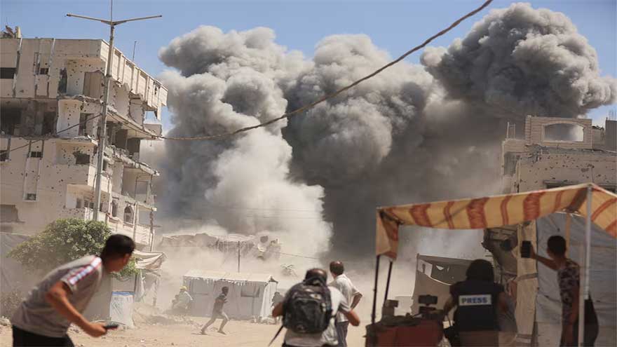 Israel intensifies Gaza City bombing as Rubio arrives, destroys 30 residential buildings