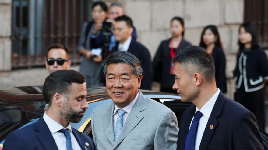 US, China reach framework deal on TikTok; Trump and Xi to speak on Friday