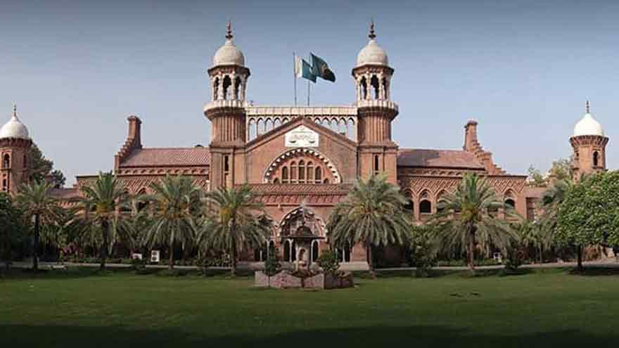 Petition filed in LHC to ban social media use by bureaucrats, police officers