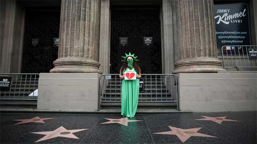 Hollywood comes to Kimmel's defense after ABC pulls late-night show