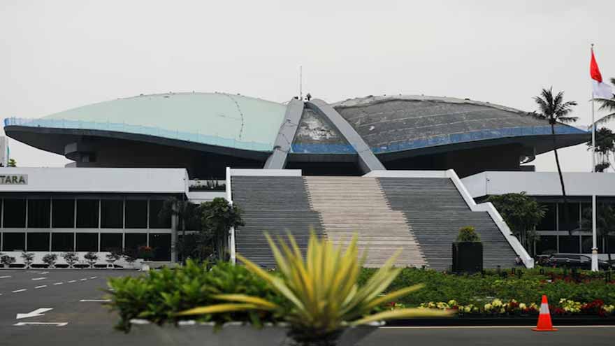 Indonesian parliament set to approve bigger 2026 budget for Prabowo