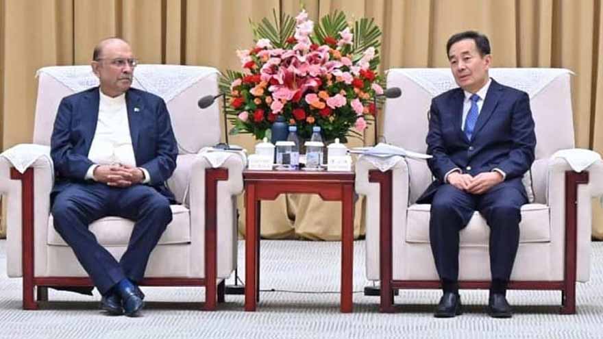 President Zardari vows to work with China to counter terrorism